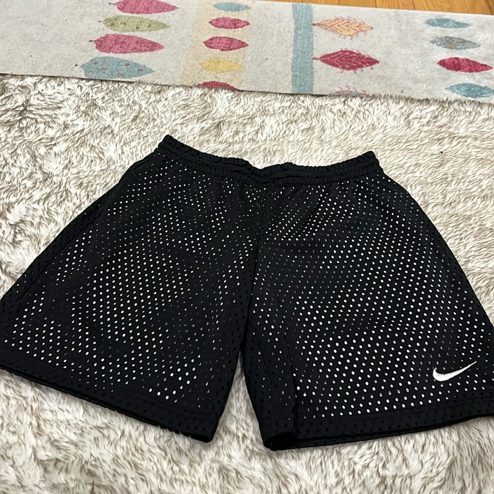 Girls Nike XL black mesh shorts